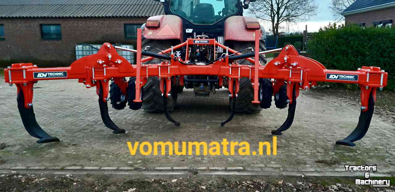 Décompacteur ADV Technik Woeler in V-vorm hydr. klapbaar