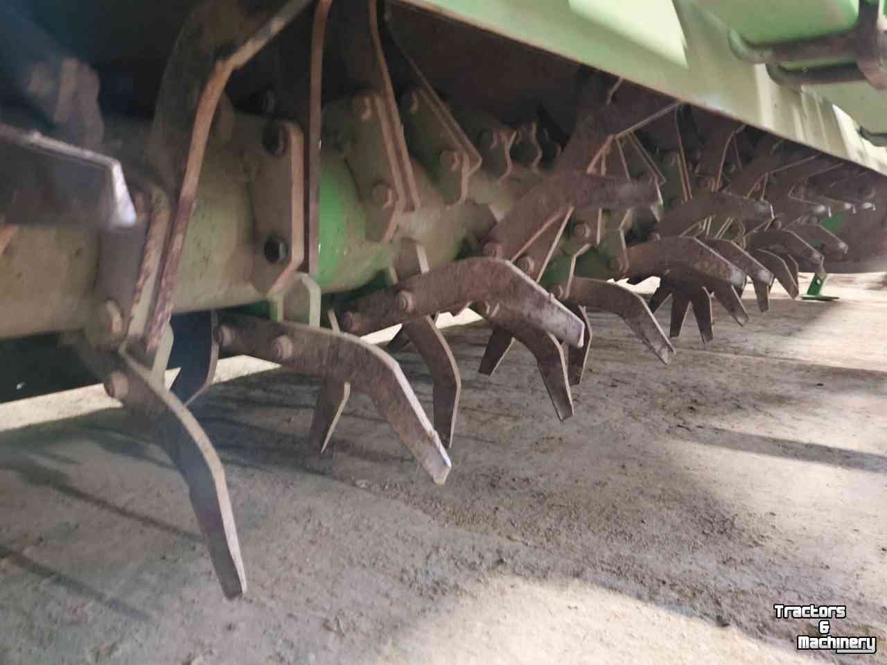 Fraise rotative AVR mulitvator