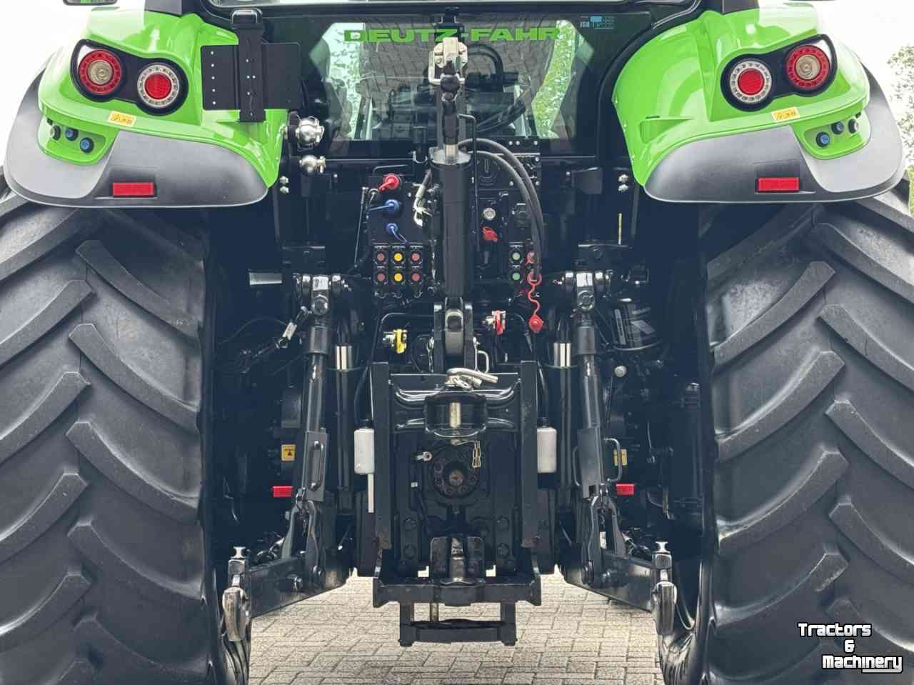 Tracteur Deutz-Fahr Agrotron 6210 TTV vario Stage V Fronthef+pto Lucht Hydr rem GPS 1382u