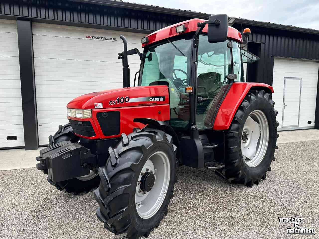 Tracteur Case CX100