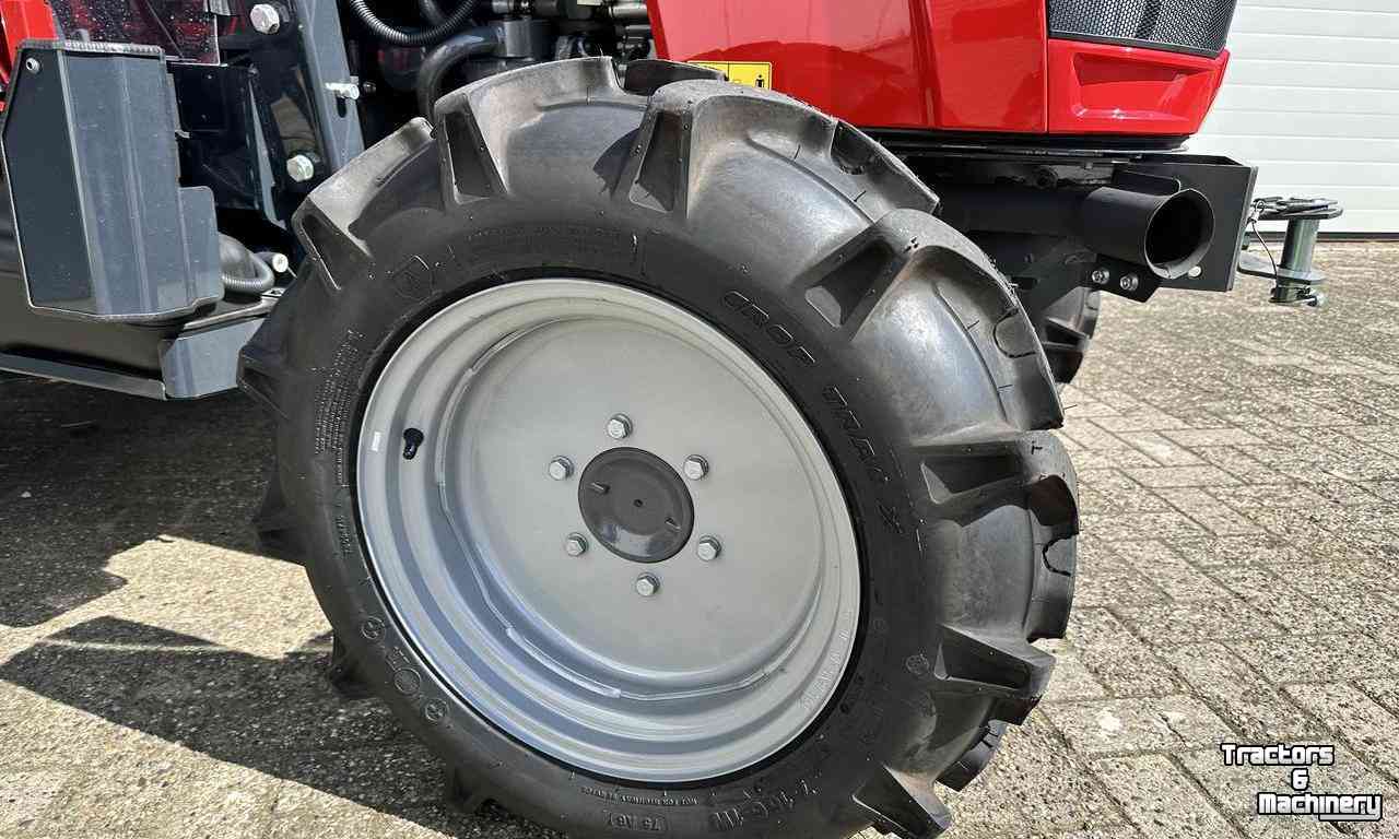 Tracteur pour horticulture Massey Ferguson 1740 E Compact Tractor