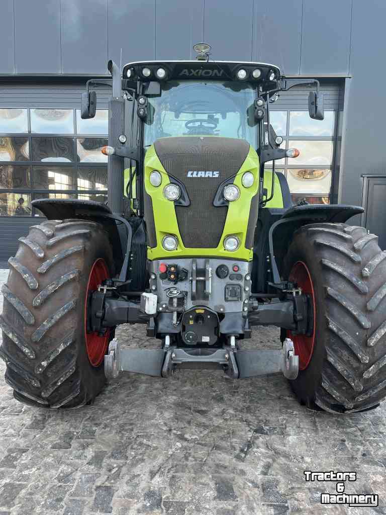 Tracteur Claas Axion 810 C-matic