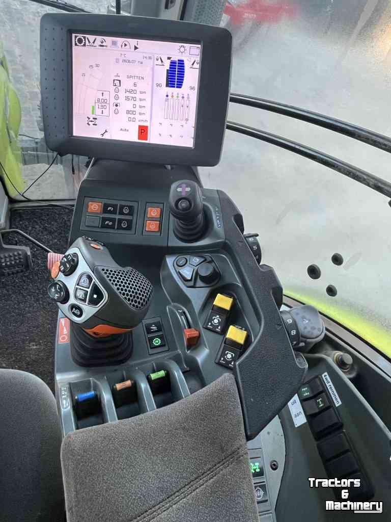 Tracteur Claas Axion 810 C-matic