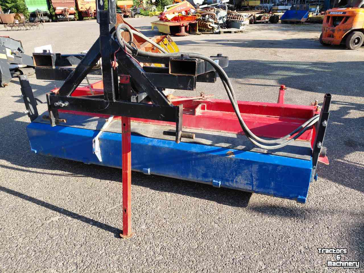 Balayeur Qmac KM225 Veegmachine