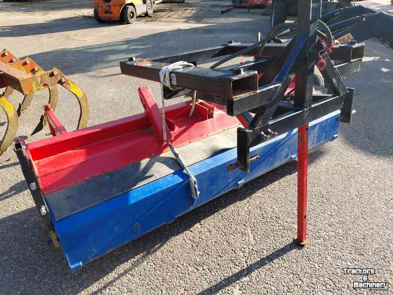 Balayeur Qmac KM225 Veegmachine