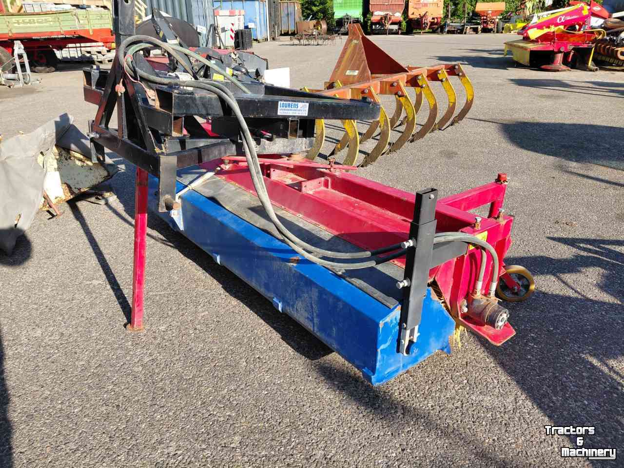 Balayeur Qmac KM225 Veegmachine