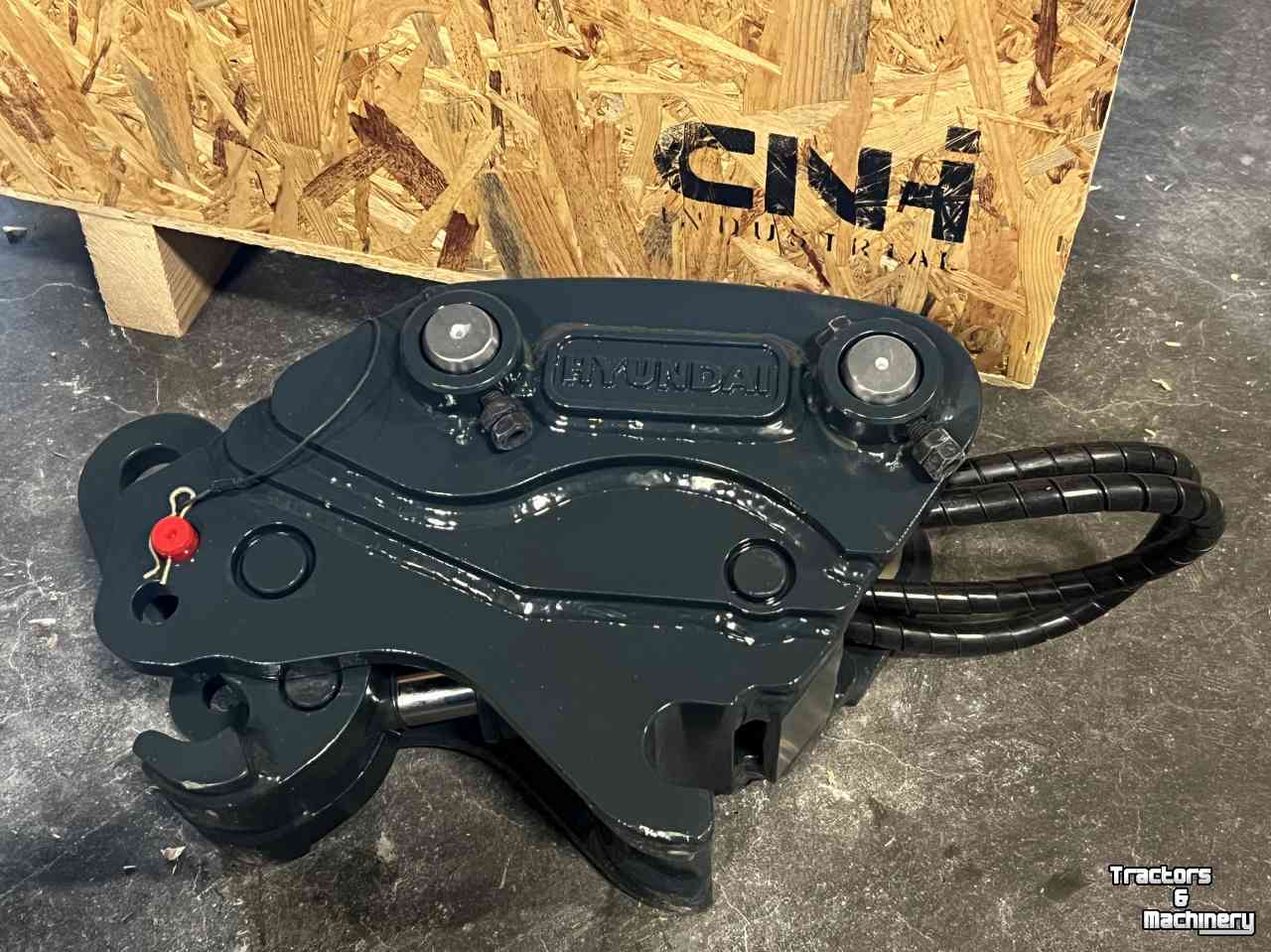 Mini pelleteuse Case Case CX30C New Holland E30C  Hydraulische Snelwissel - HYUNDAI HDQ27  Parts nr:32MK-95120CG