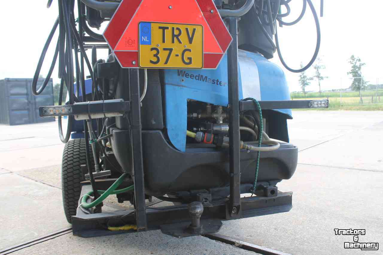 Tracteur pour horticulture Iseki SXG216H diesel hydrostaat minitrekker met Weedmaster onkruidkoker heetwatermachine
