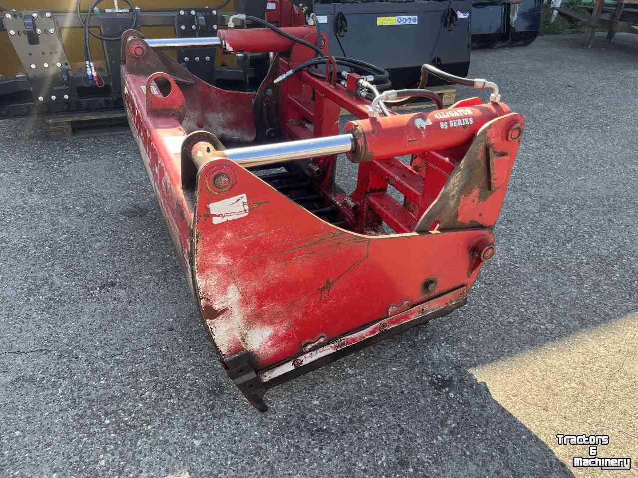 Coupe-blocs d'ensilage Redrock 150/80