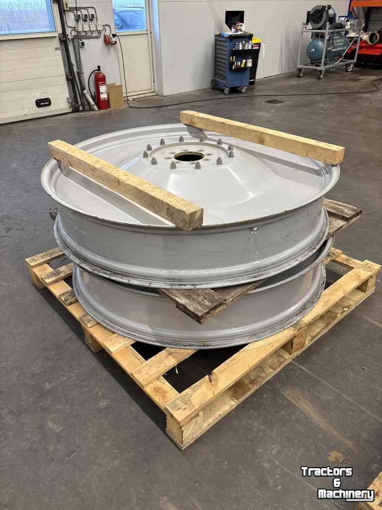 Roues, Pneus, Jantes, Barillets Jumelage Molcon 10 x54 achter en 10 x38 voor