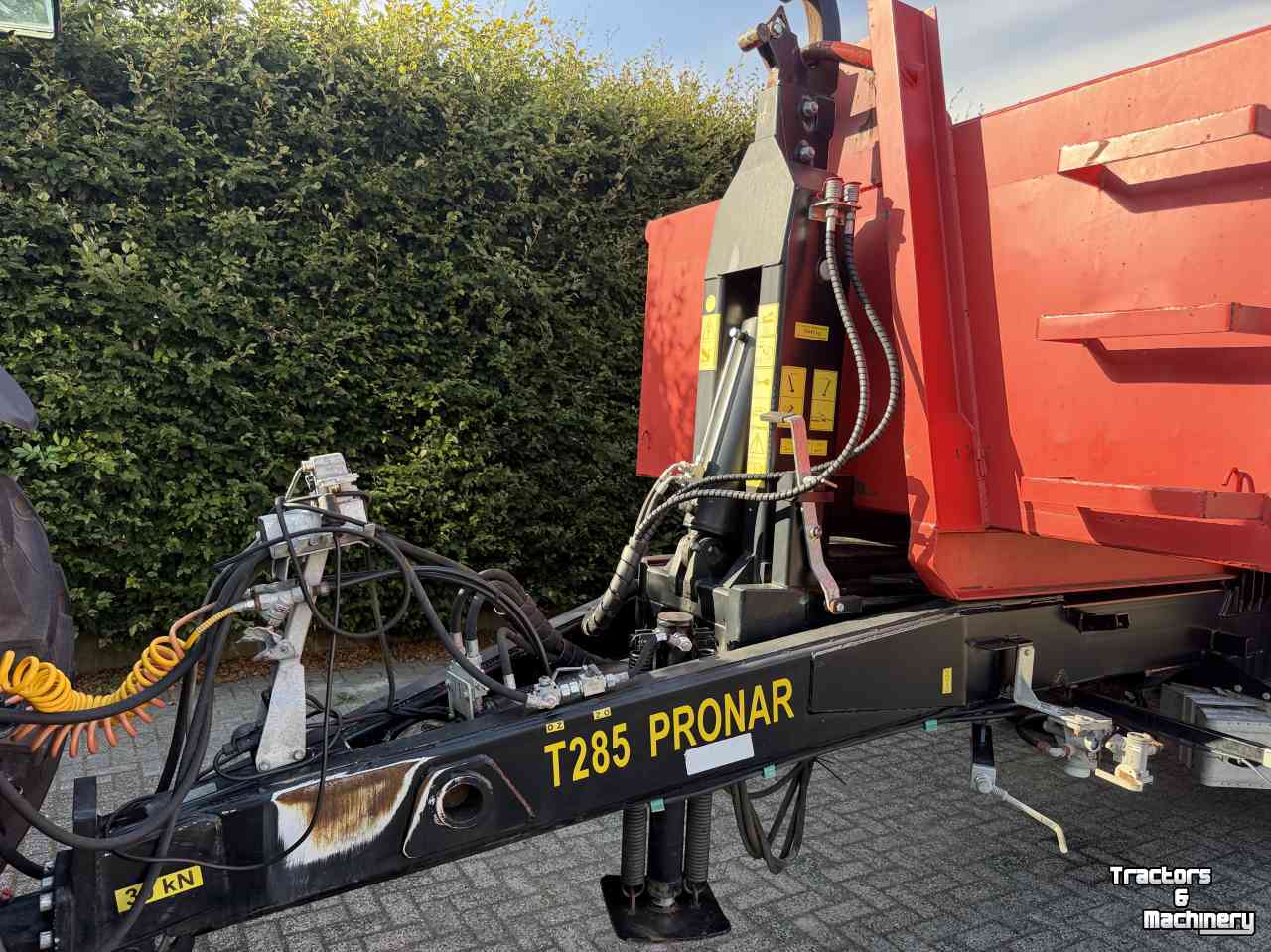 Système leve conteneur à bras Pronar T285