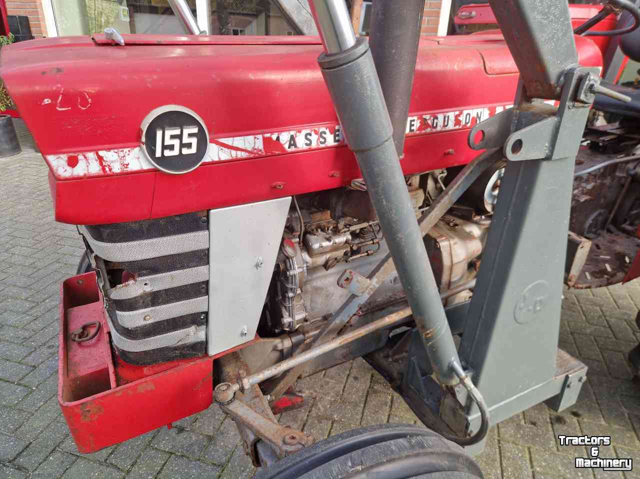 Tracteurs Massey Ferguson 155