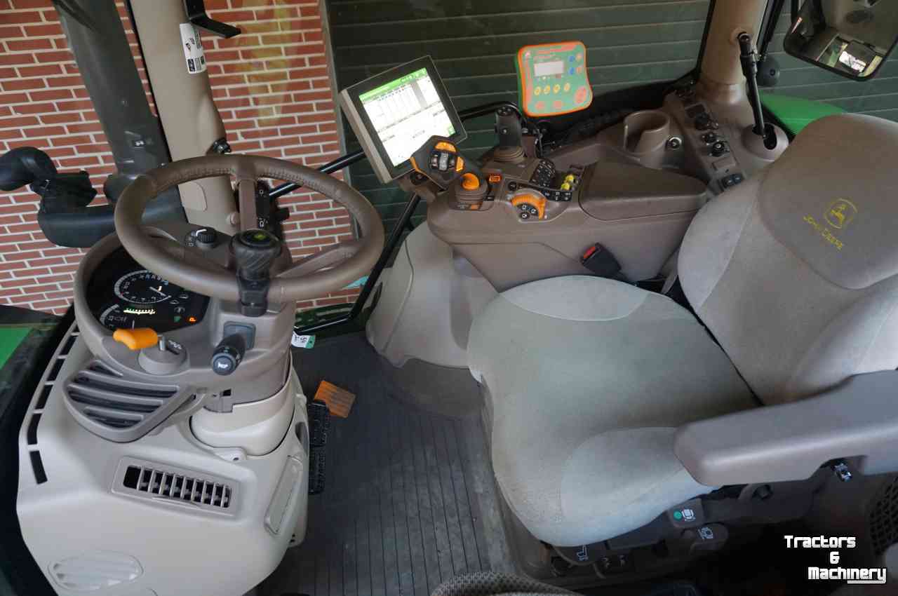 Tracteurs John Deere 6130R Command Pro