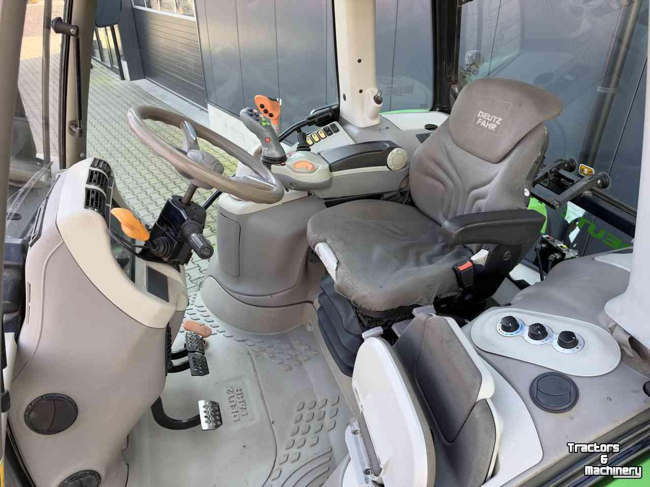 Tracteur Deutz-Fahr Agrotron 6140.4
