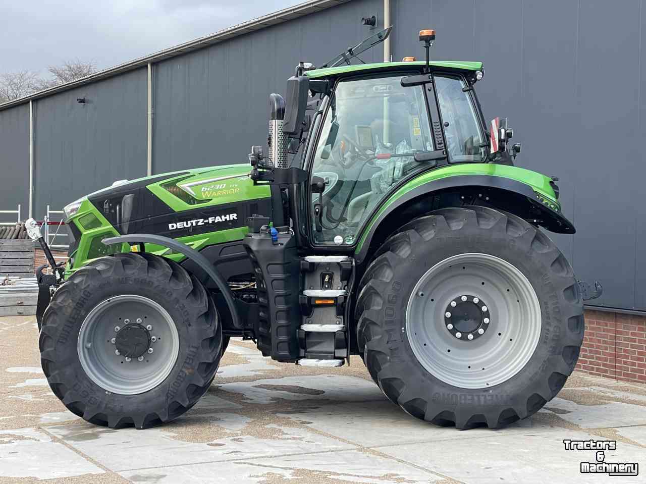 Tracteur Deutz-Fahr Agrotron 6230 TTV Warrior Java Groen