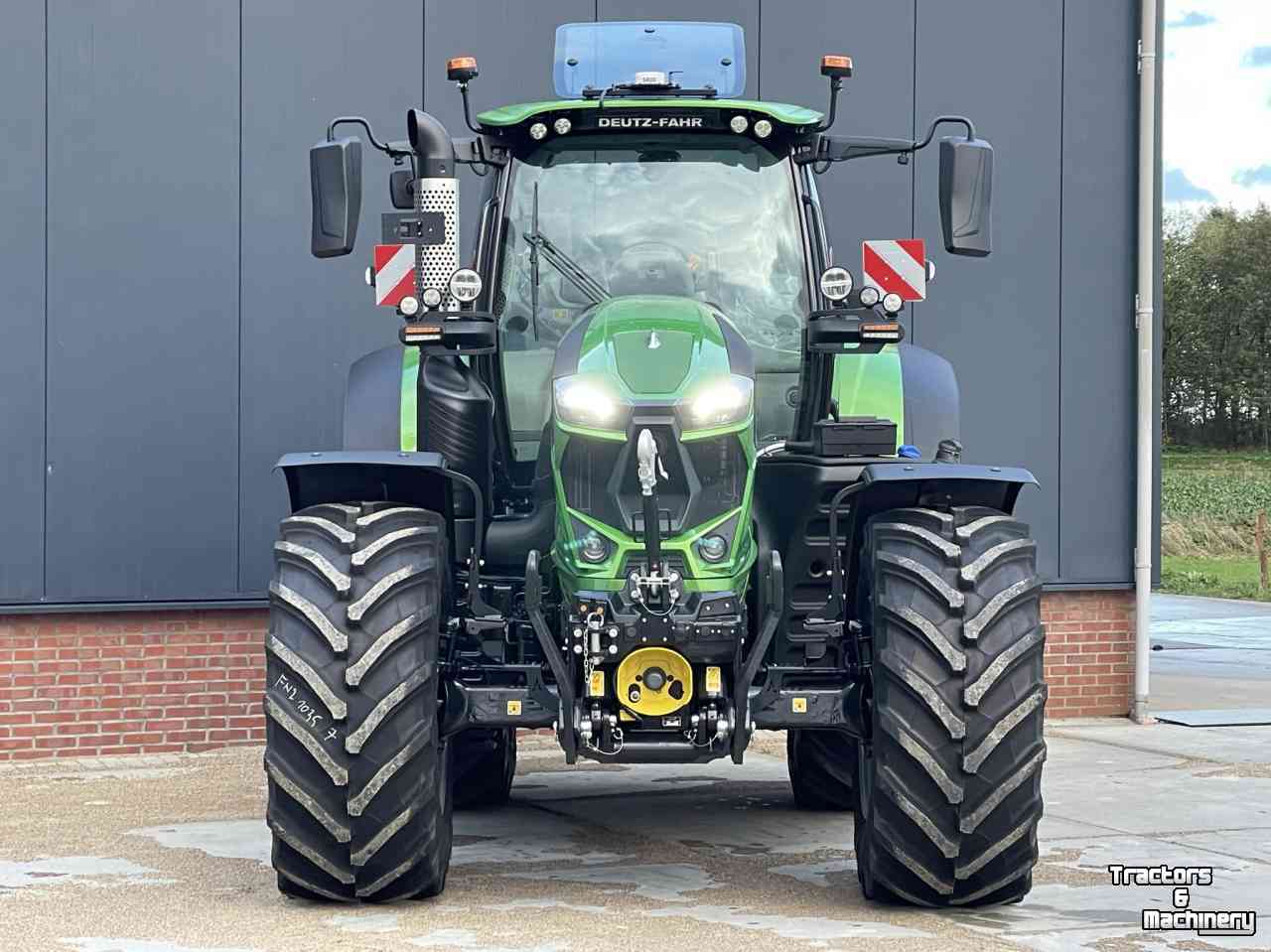 Tracteur Deutz-Fahr Agrotron 6230 TTV Warrior Java Groen