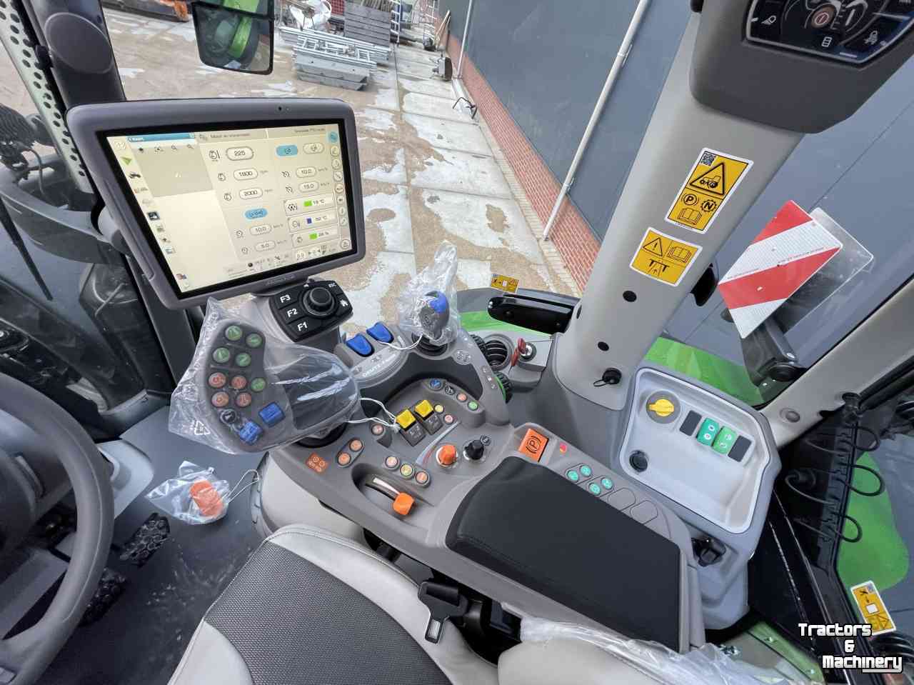 Tracteur Deutz-Fahr Agrotron 6230 TTV Warrior Java Groen