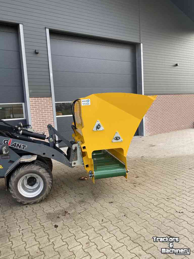 Distributeur de paille pour des logettes Heuvelmans Instrooibak met transportband
