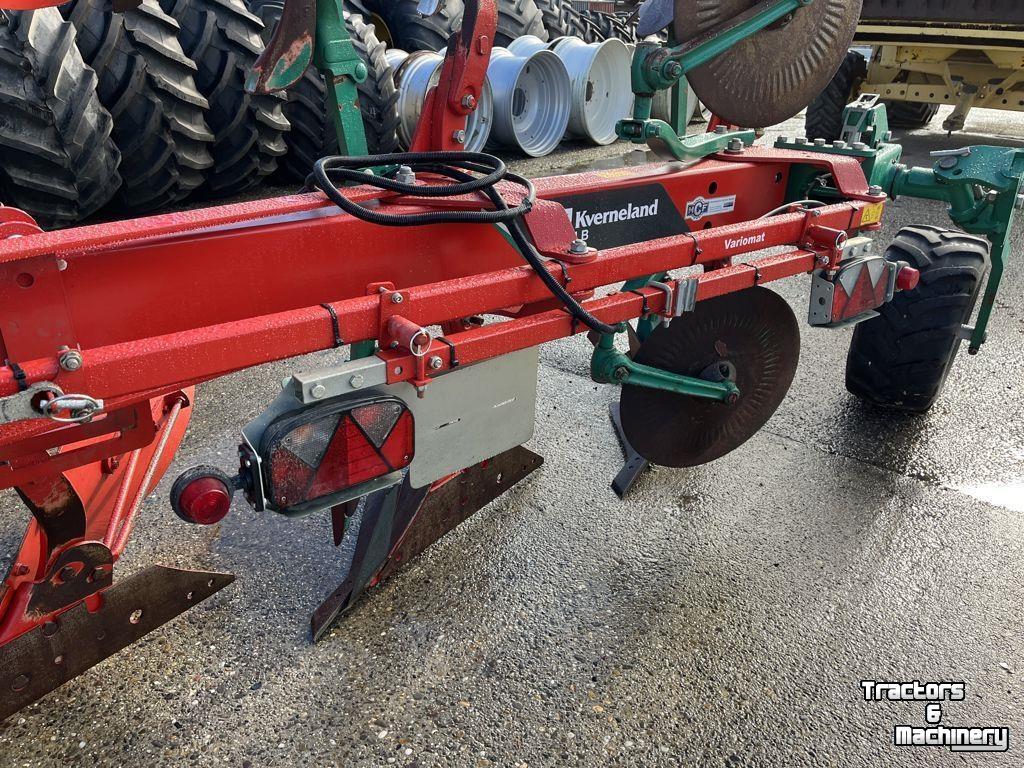 Charrues Kverneland LB100-300