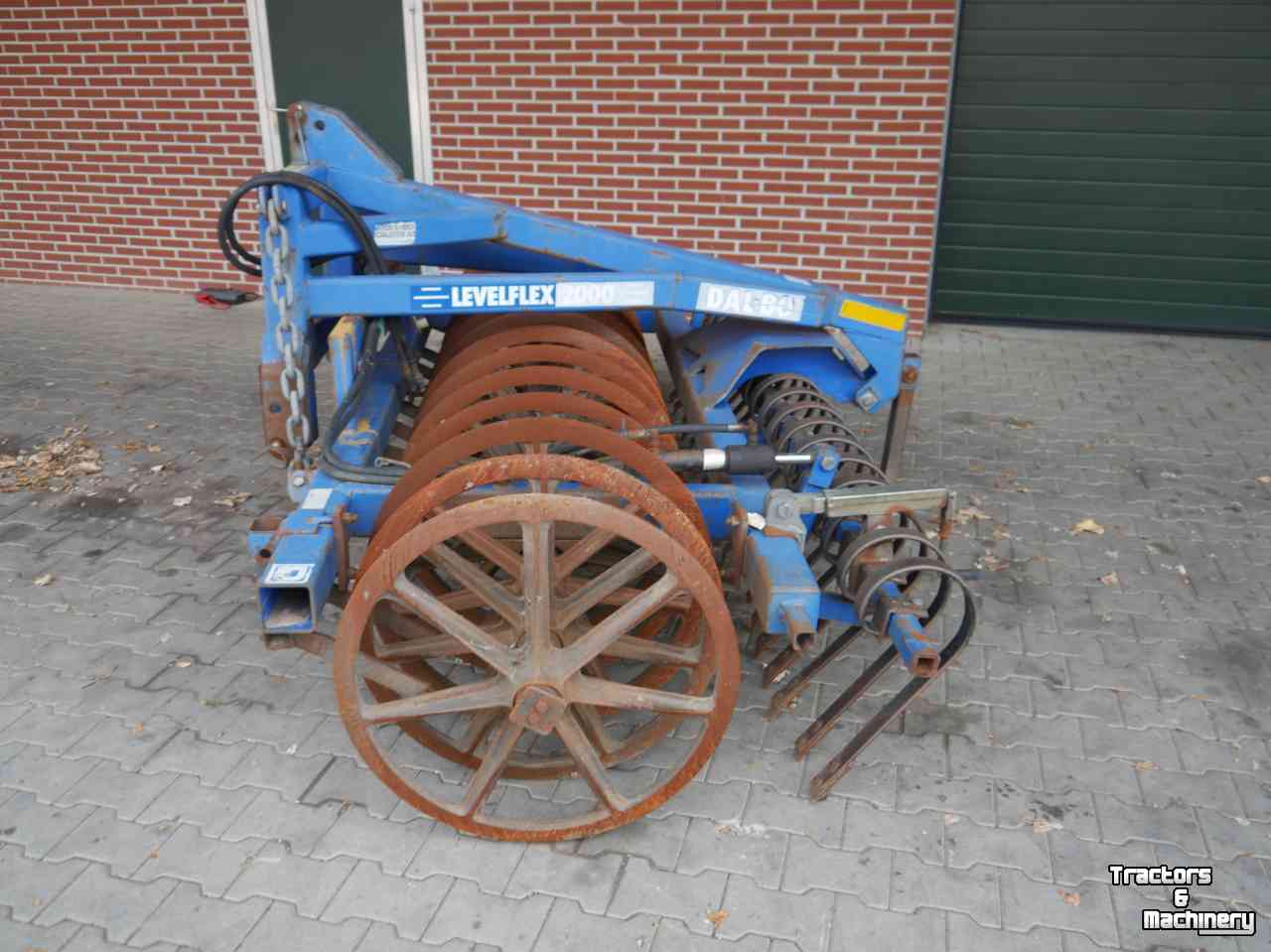 Rouleau compacteur latérale / avant Dalbo Levelflex 2000 3m + crossboard