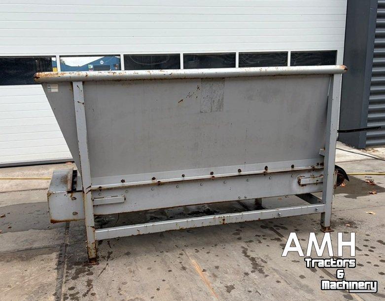Convoyeur  2730X650 Bunker met uitvoerband+kantelaar, Feed hopper with discharge conveyor including bin tipper, Dosierbunker mit Austragsband inklusive Kistenkipper
