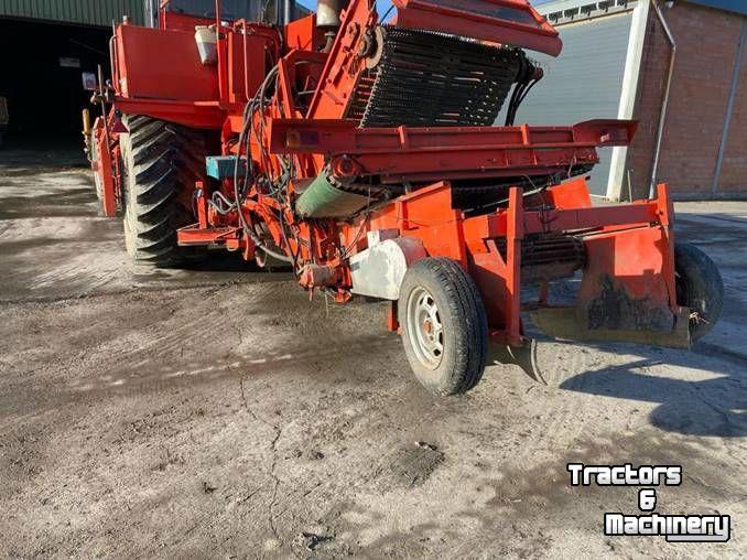 Arracheuse d‘oignons Riecam SAMON UIENROOIER