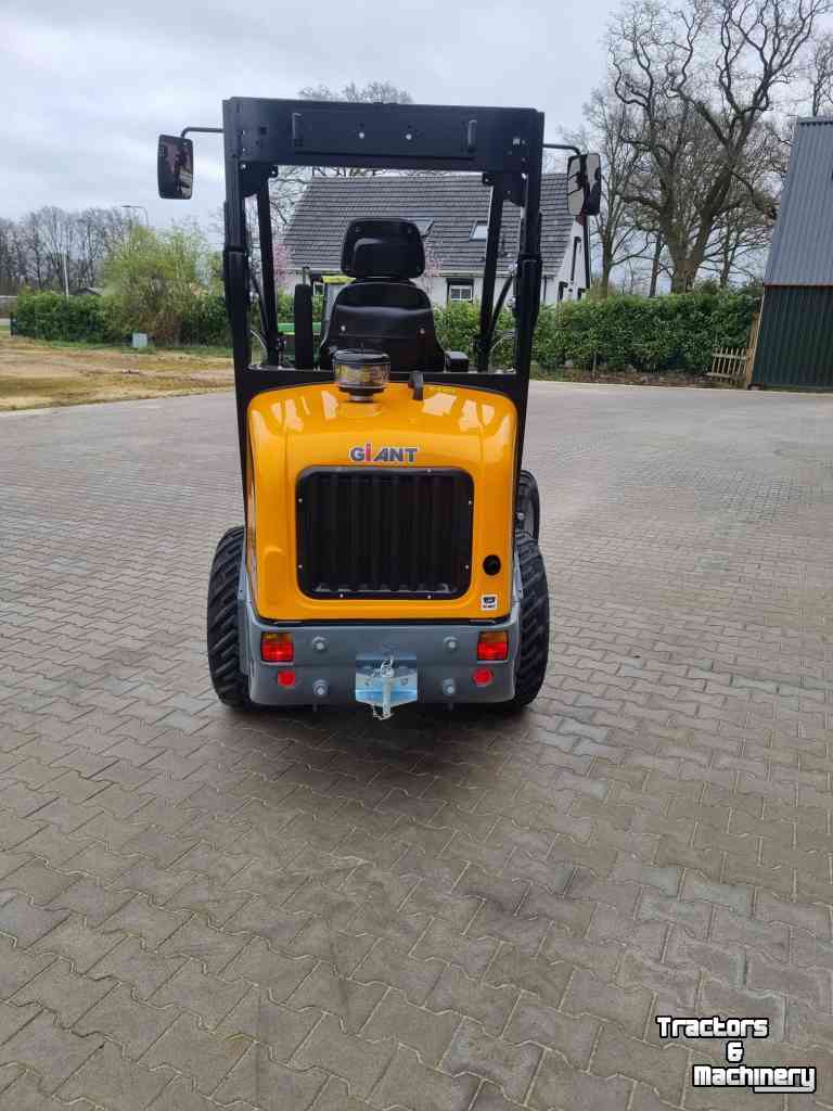 Chargeuse sur pneus Giant GiANT G 2500 X-Tra HD
