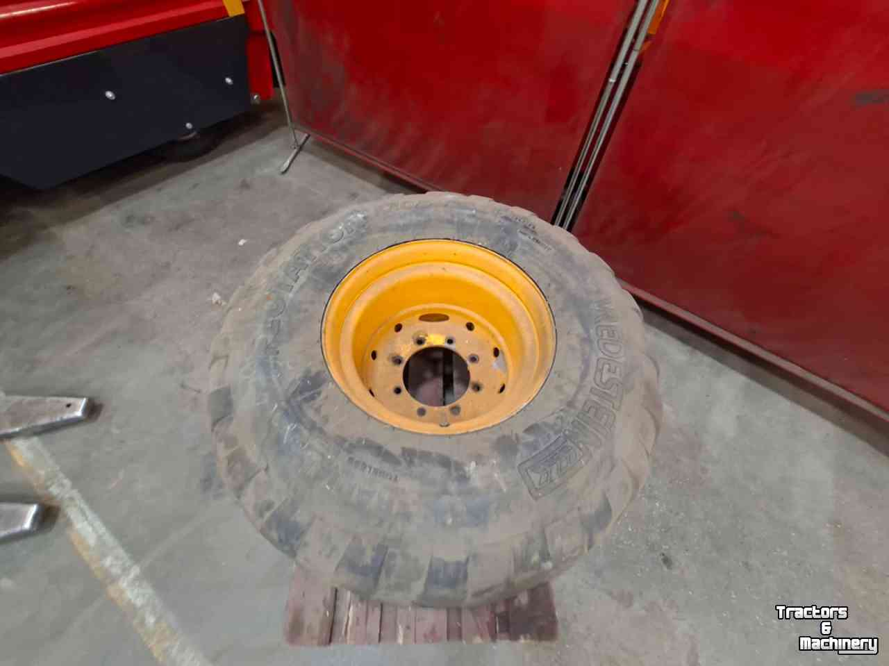 Roues, Pneus, Jantes, Barillets Jumelage Vredestein 620/50R22.5 FlotationPRO