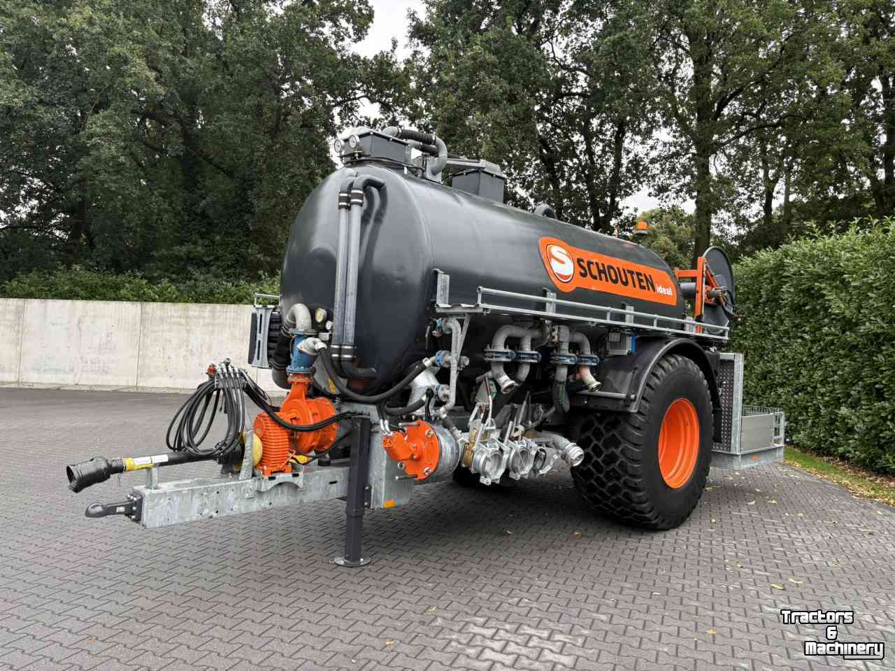 Distributeur à tuyau flexible trainé Schouten IDEAL PW120 pompwagen