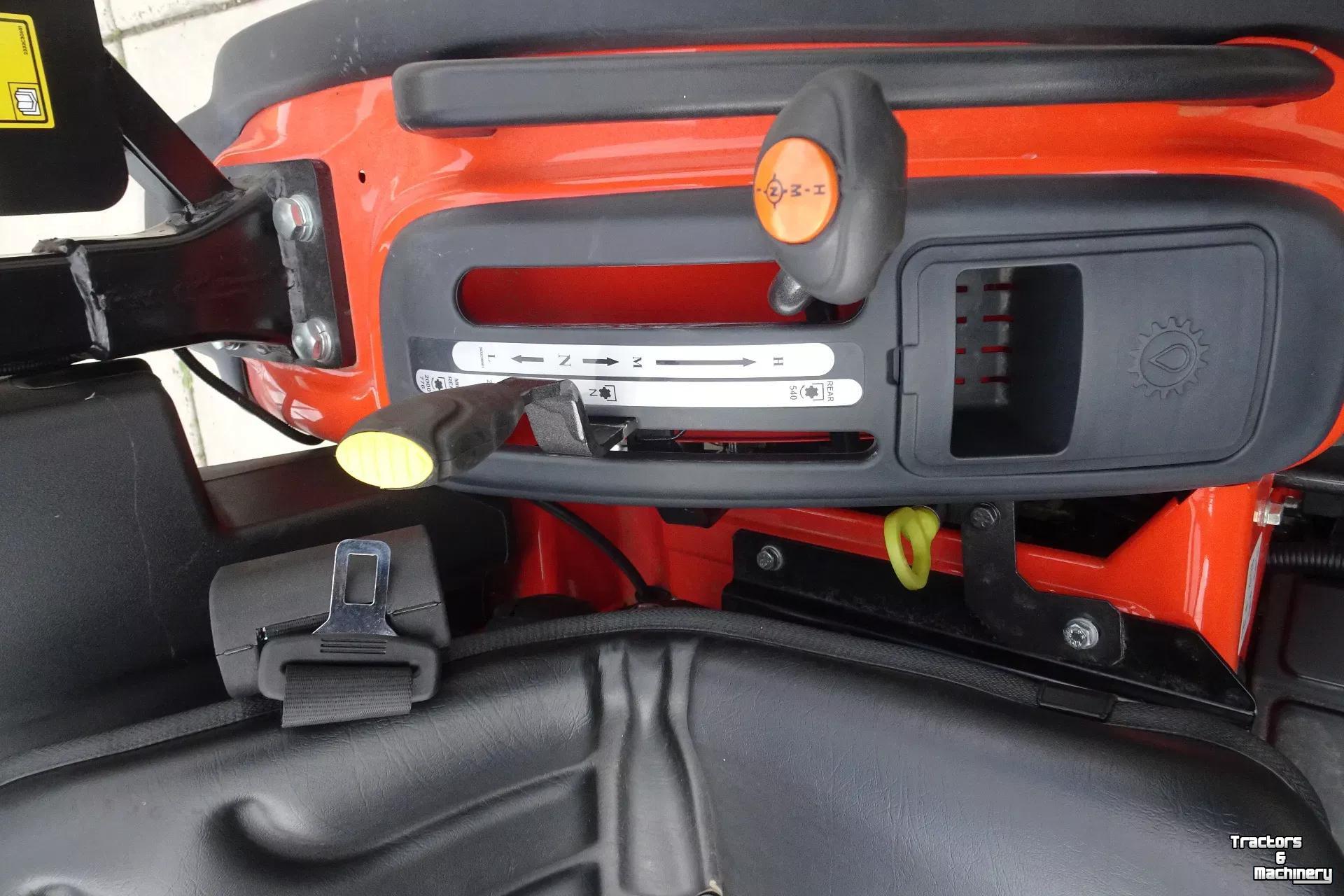 Tracteur TAFE Compact trekker 6028H