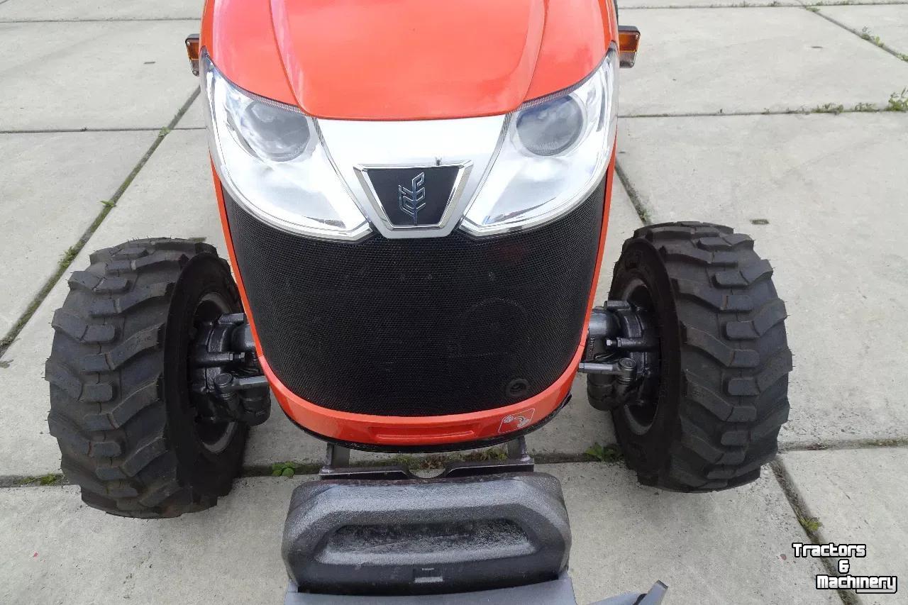 Tracteur TAFE Compact trekker 6028H