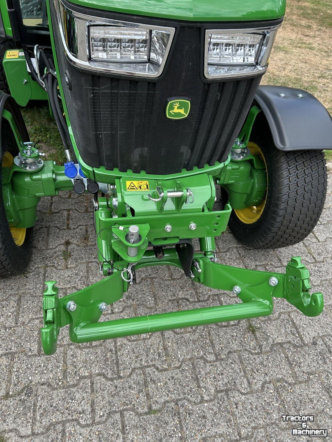 Tracteur pour vignes et vergers John Deere 4066R