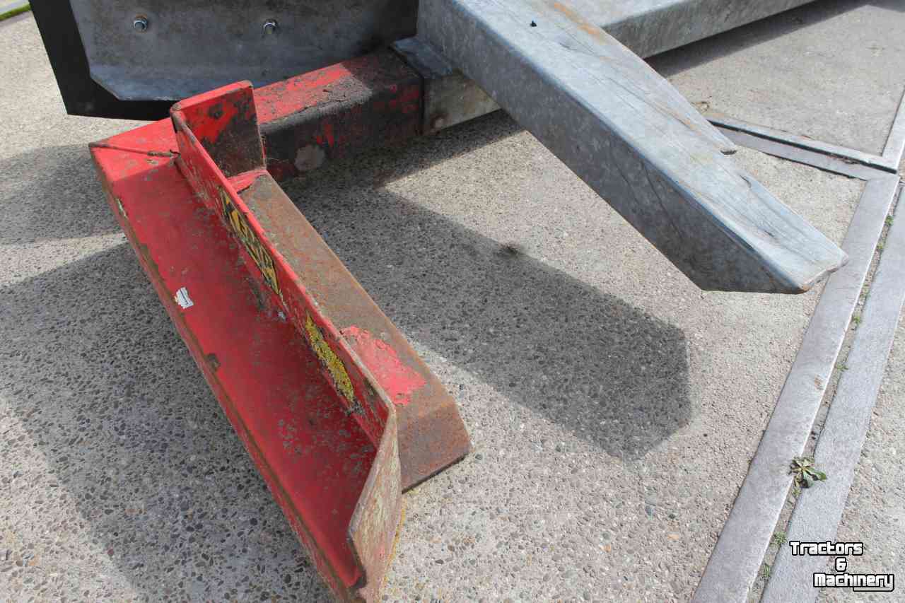 Panneau coulissant de fourrage Kemp RSV voerschuif terreinschuif rubberschuif met de bak op te pakken