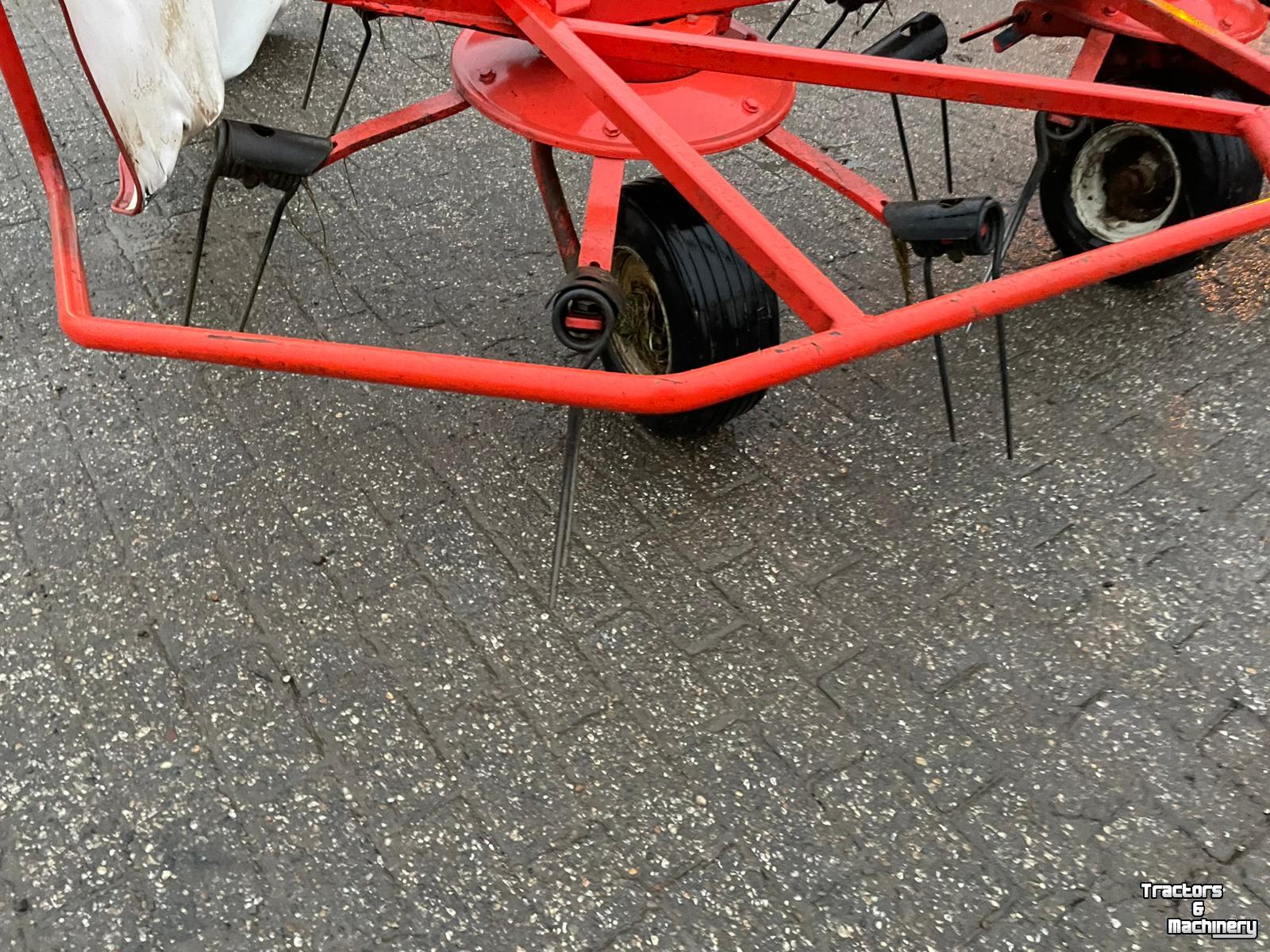 Faneur Kuhn GF 13002 Schudder