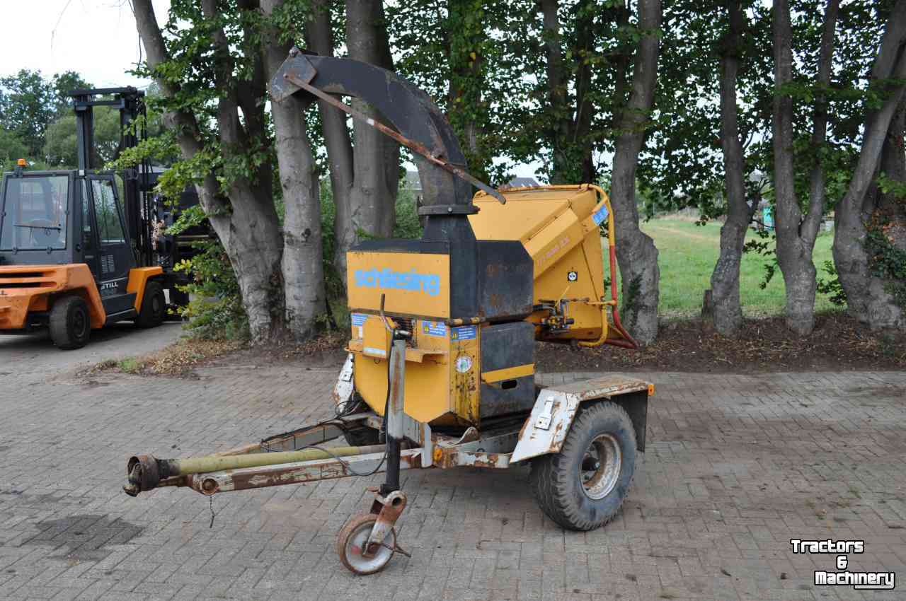 Déchiqueteuse de bois Schliesing 330 ZX