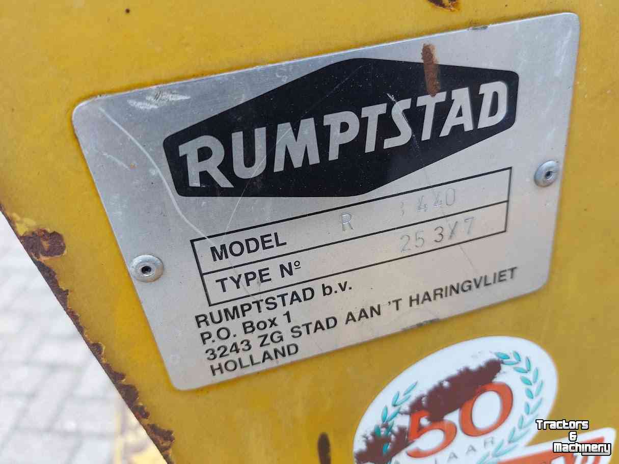 Charrues Rumptstad 4 schaar rondgaande ploeg