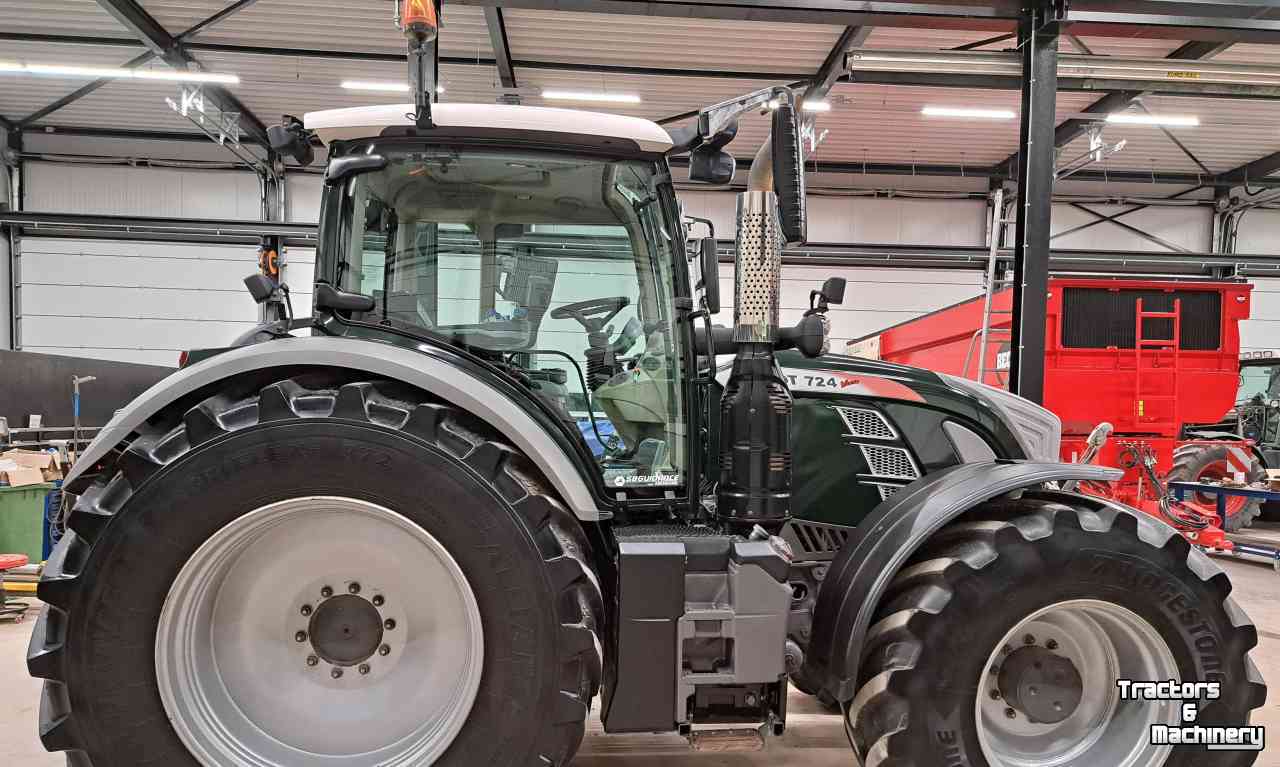 Tracteurs Fendt 724 S4 Profi Plus Tractor Dennengroen !
