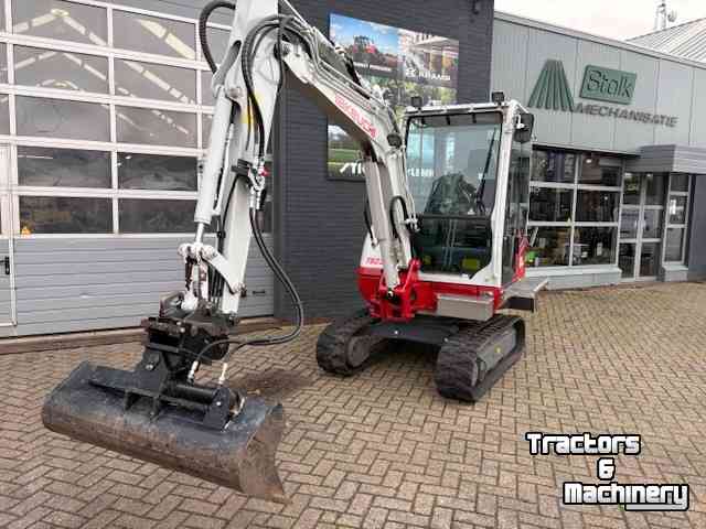 Pelles sur chenilles Takeuchi TB 230 LSA- E