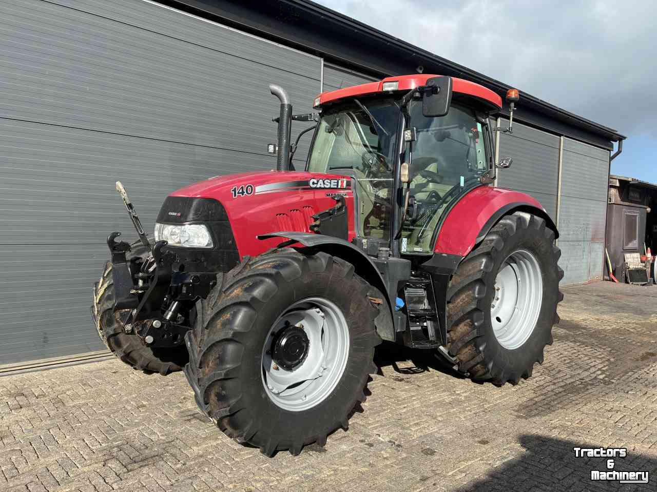 Tracteur Case-IH MAXXUM 140 MC