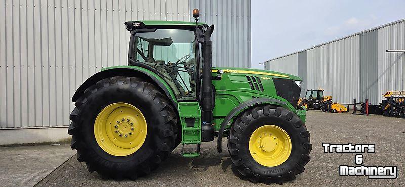 Tracteur John Deere 6210R