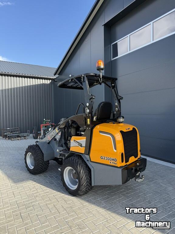 Tracteur Giant G2300extra