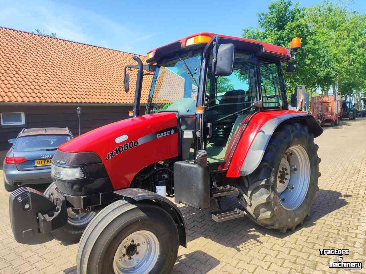 Tracteur Case-IH JXU 1080
