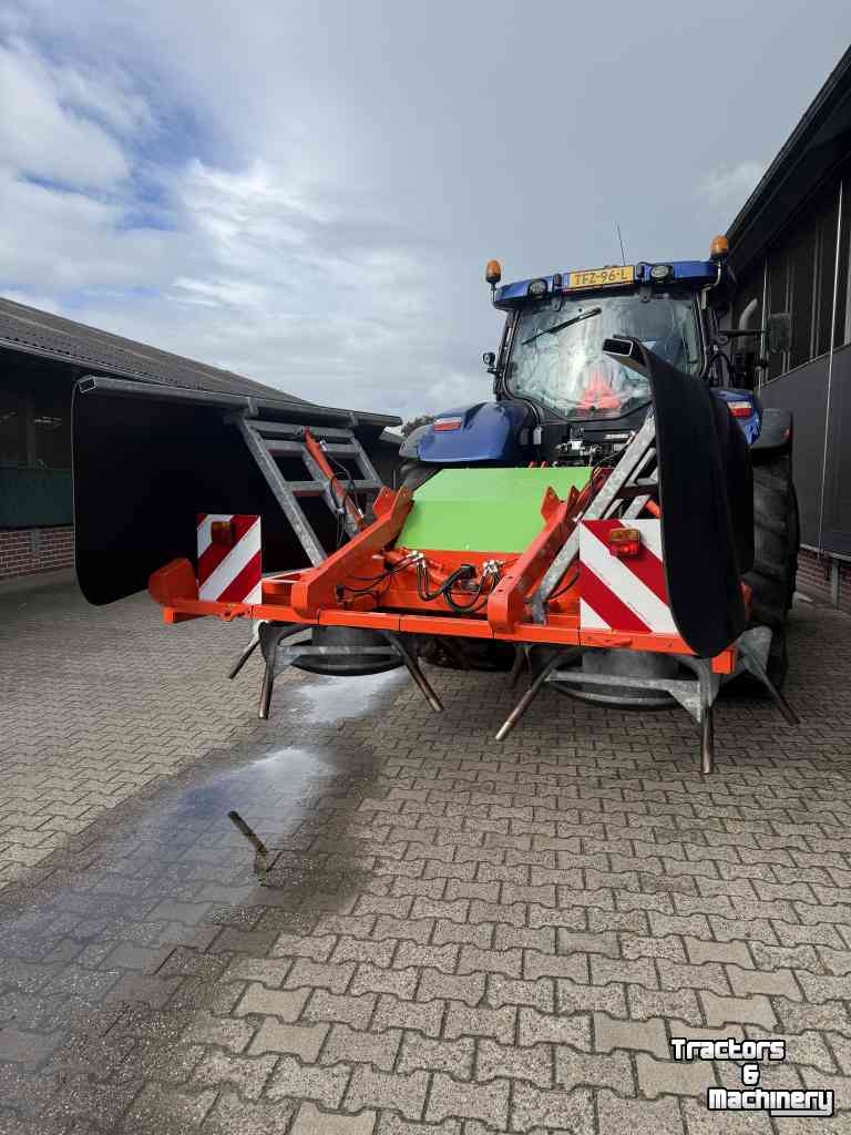 Eparpilleur de fourrage Holaras Jumbo G-HK