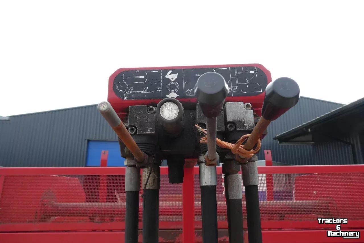 Distributeur de fourrage en bloc Schuitemaker Amigo S20 Blokkendoseerwagen