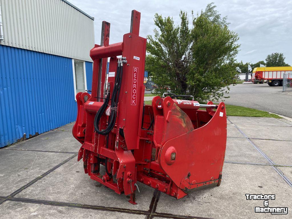 Coupe-blocs d'ensilage Redrock Alligator Kuilhapper met hefmast 