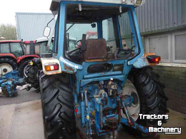 Tracteurs Ford 6410