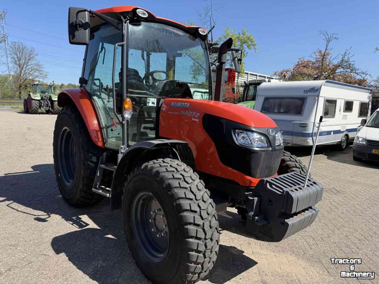 Tracteur Kubota M7042