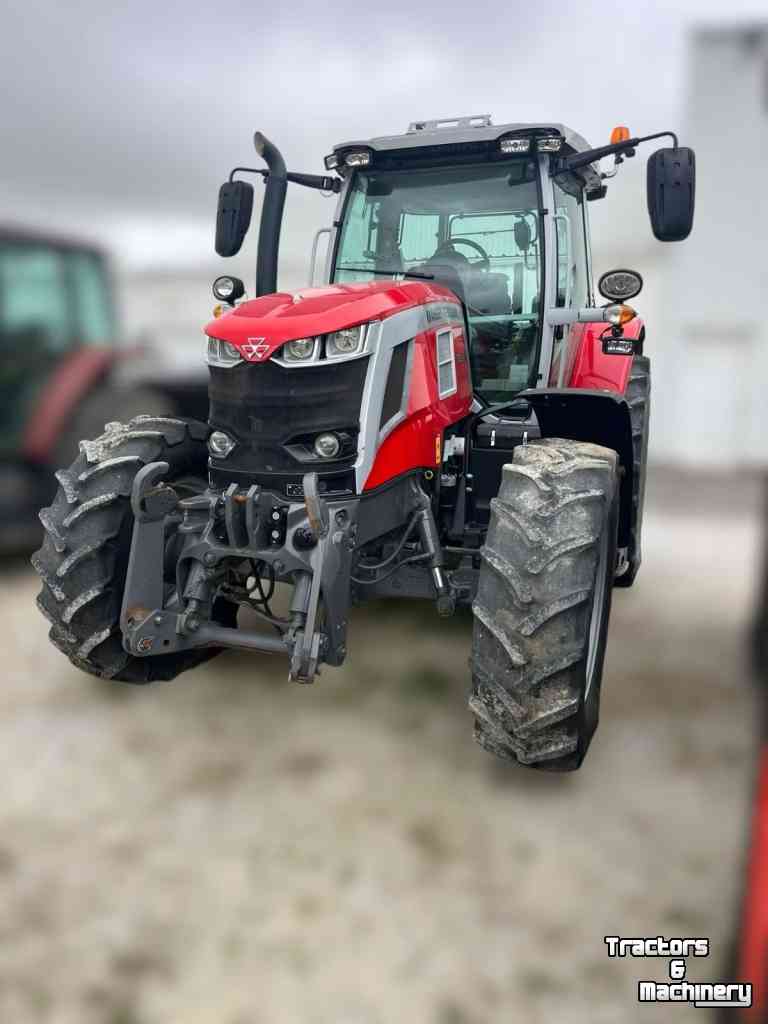 Tracteur Massey Ferguson 7S.165 DVT