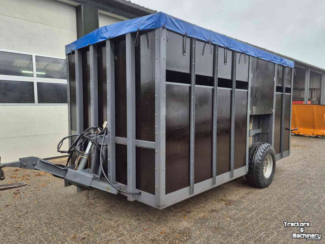 Autres matériel et accessoires de transport agricole  Veewagen 4x2m hydraulisch zakken heffen