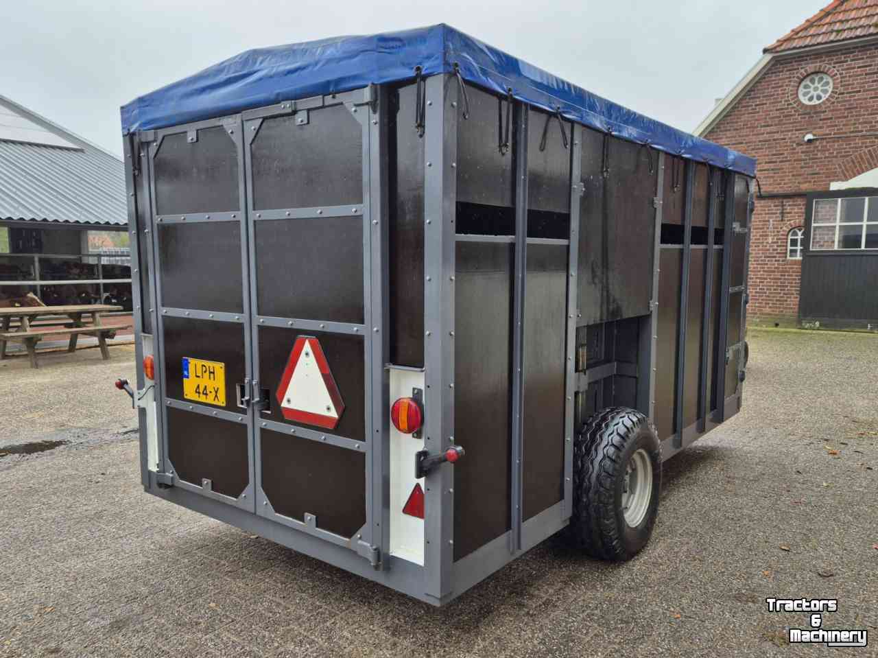 Autres matériel et accessoires de transport agricole  Veewagen 4x2m hydraulisch zakken heffen